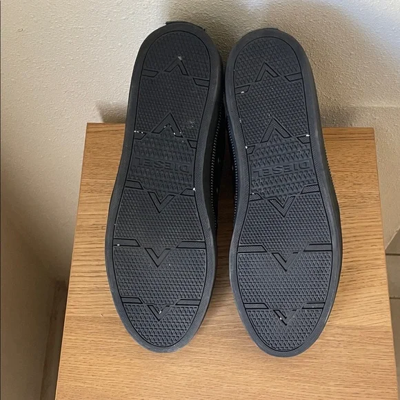 Diesel Men’s High-Top Sneakers - Picture 6 of 6